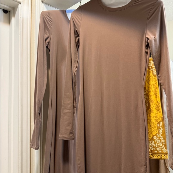 NWOT - Skims Fits Everybody Long Sleeve Crewneck Dress Size Small (S) - Picture 4 of 5